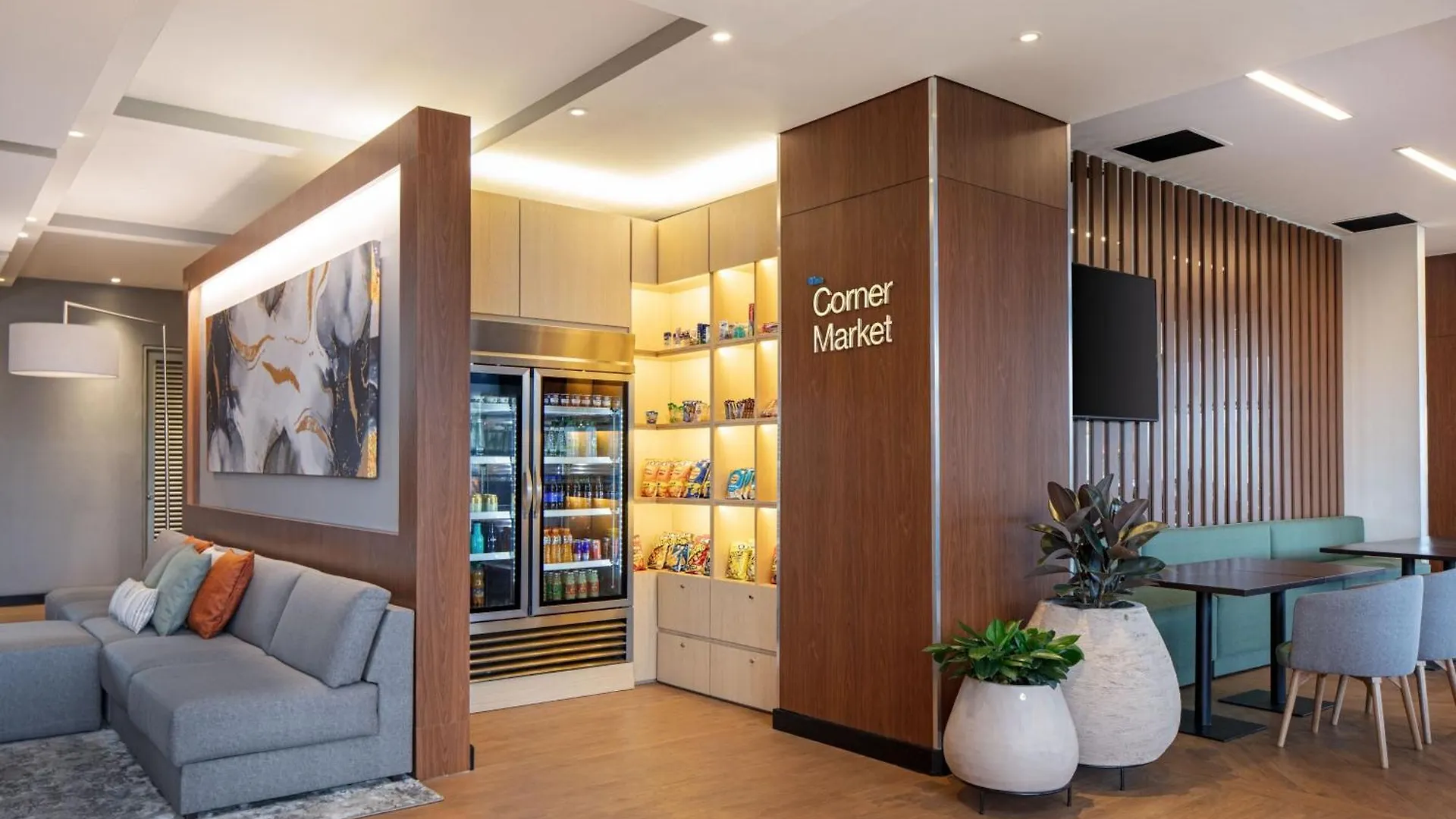 Hotel Fairfield By Marriott Bogota Embajada