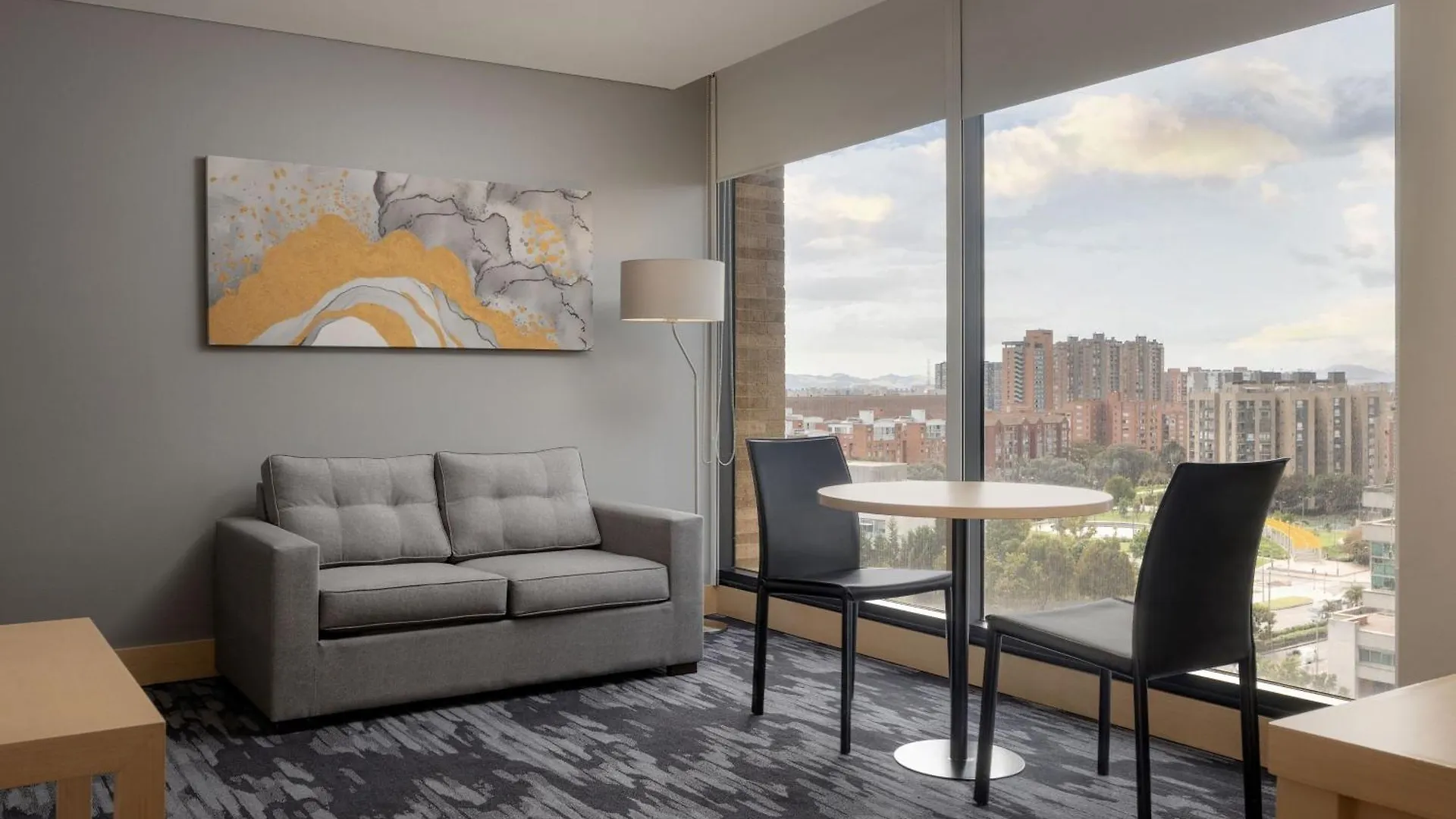 Fairfield By Marriott Bogota Embajada Hotel