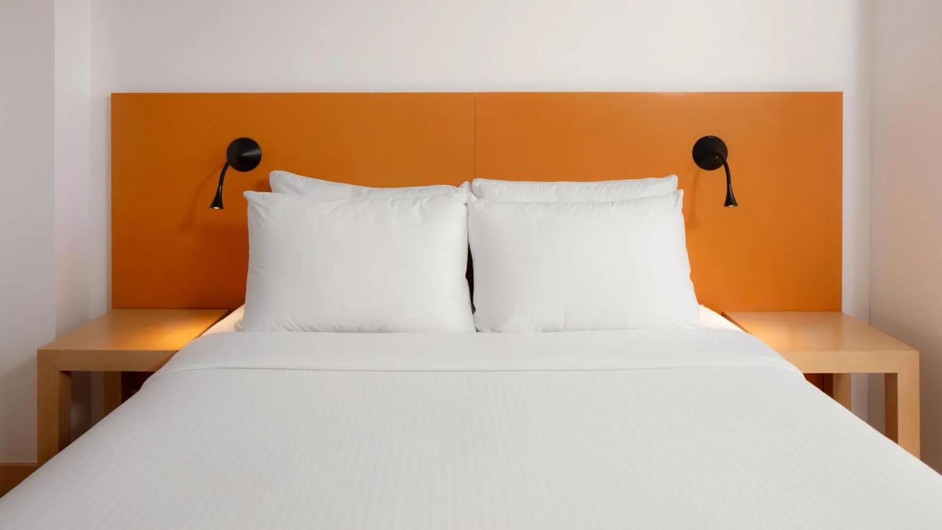 Fairfield By Marriott Bogota Embajada Hotel
