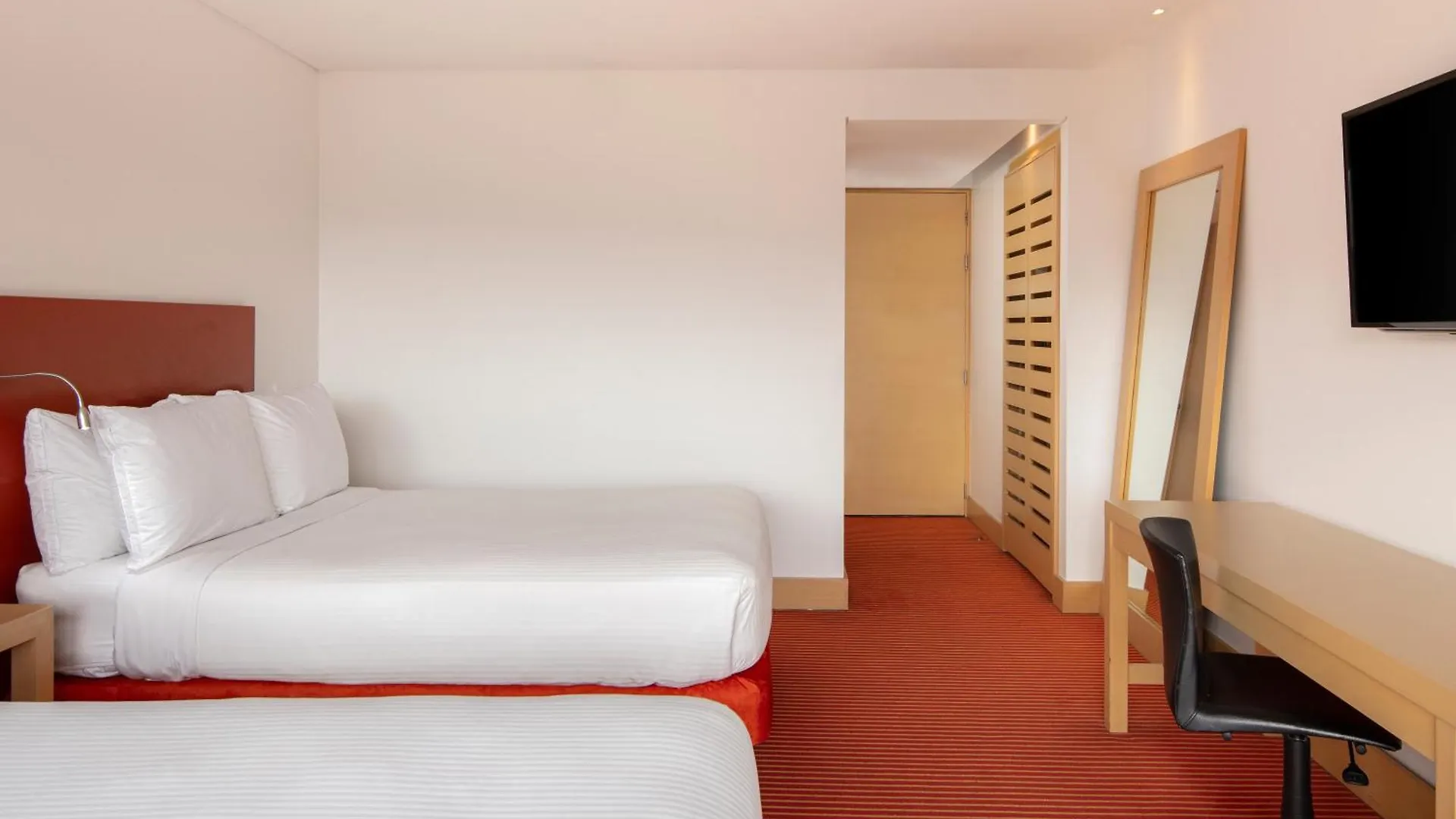 Fairfield By Marriott Bogota Embajada Hotel Colombia